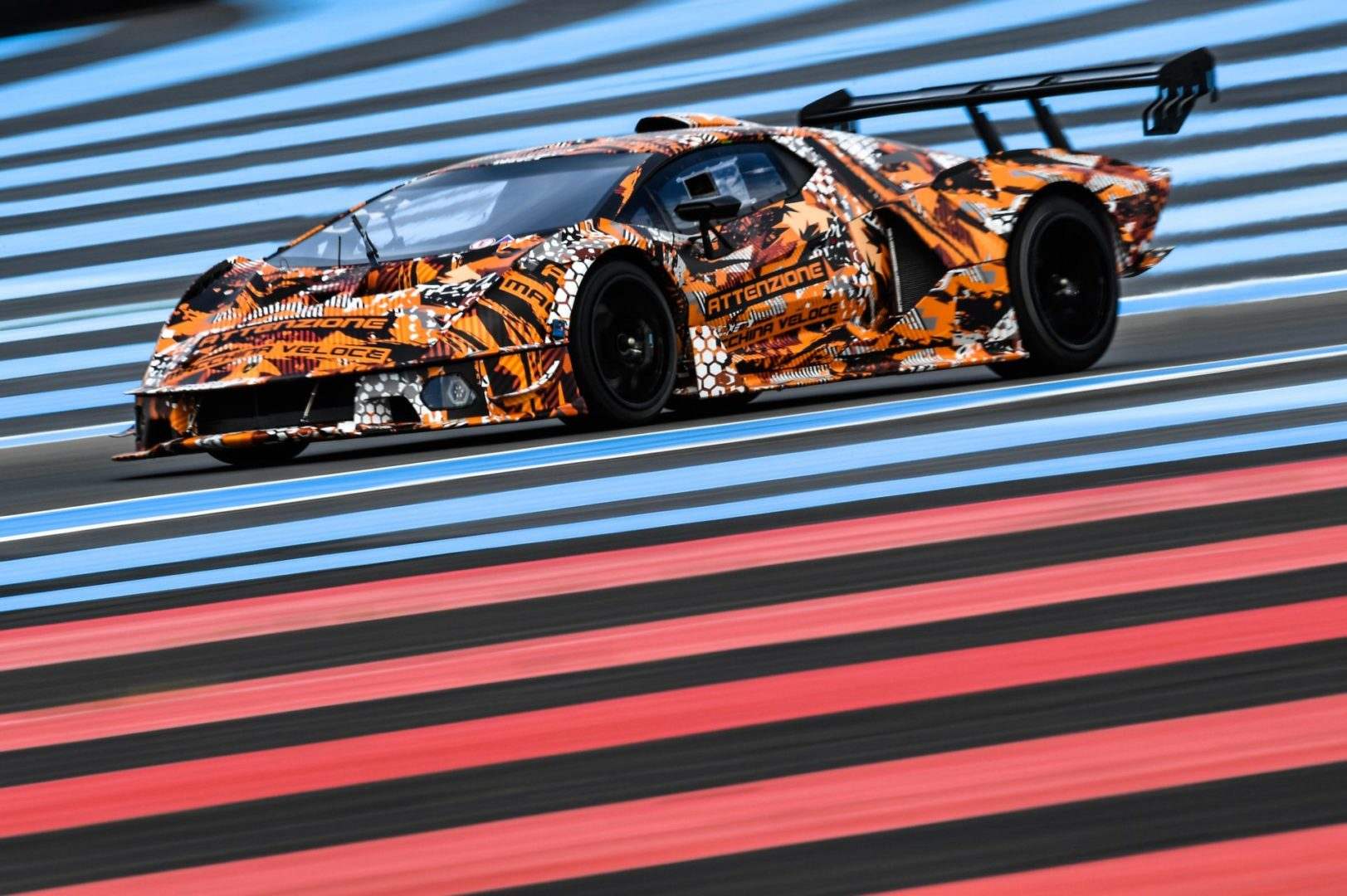 Lamborghini SCV12 hypercar
