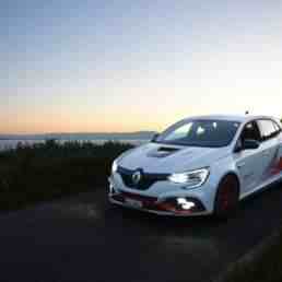 Renault Megane RS Trophy R