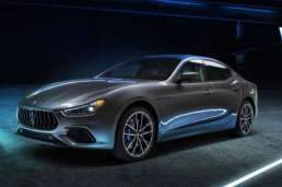 Maserati ghibli hybrid uai
