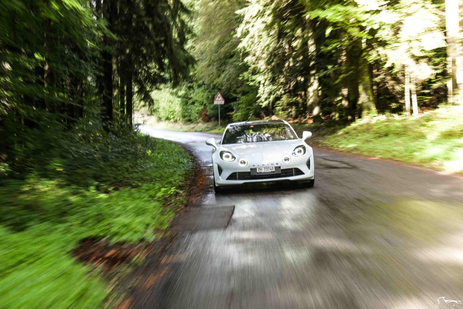 Alpine A110S Front Rolling