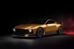 2024 Aston Martin Valiant 3/4 front view