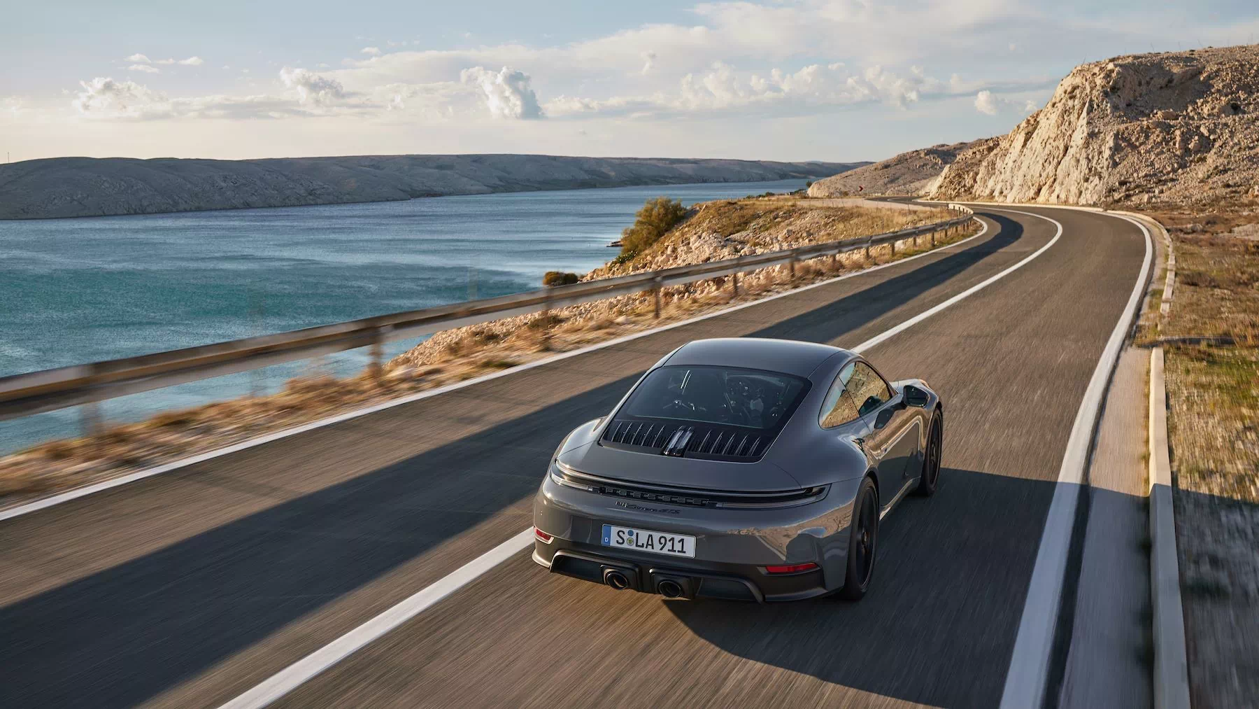 2024 Porsche 911 Carrera GTS 33.bak
