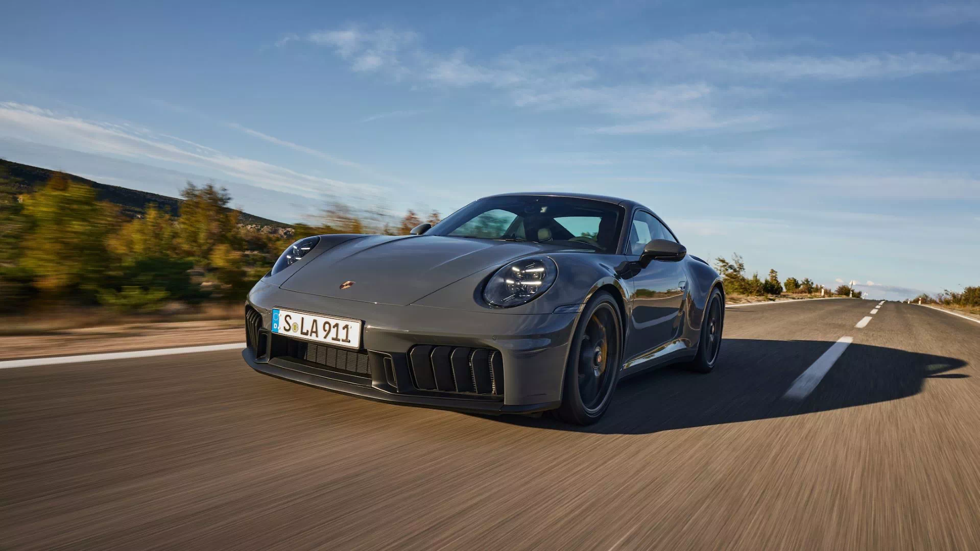 2024 Porsche 911 Carrera GTS 34.bak