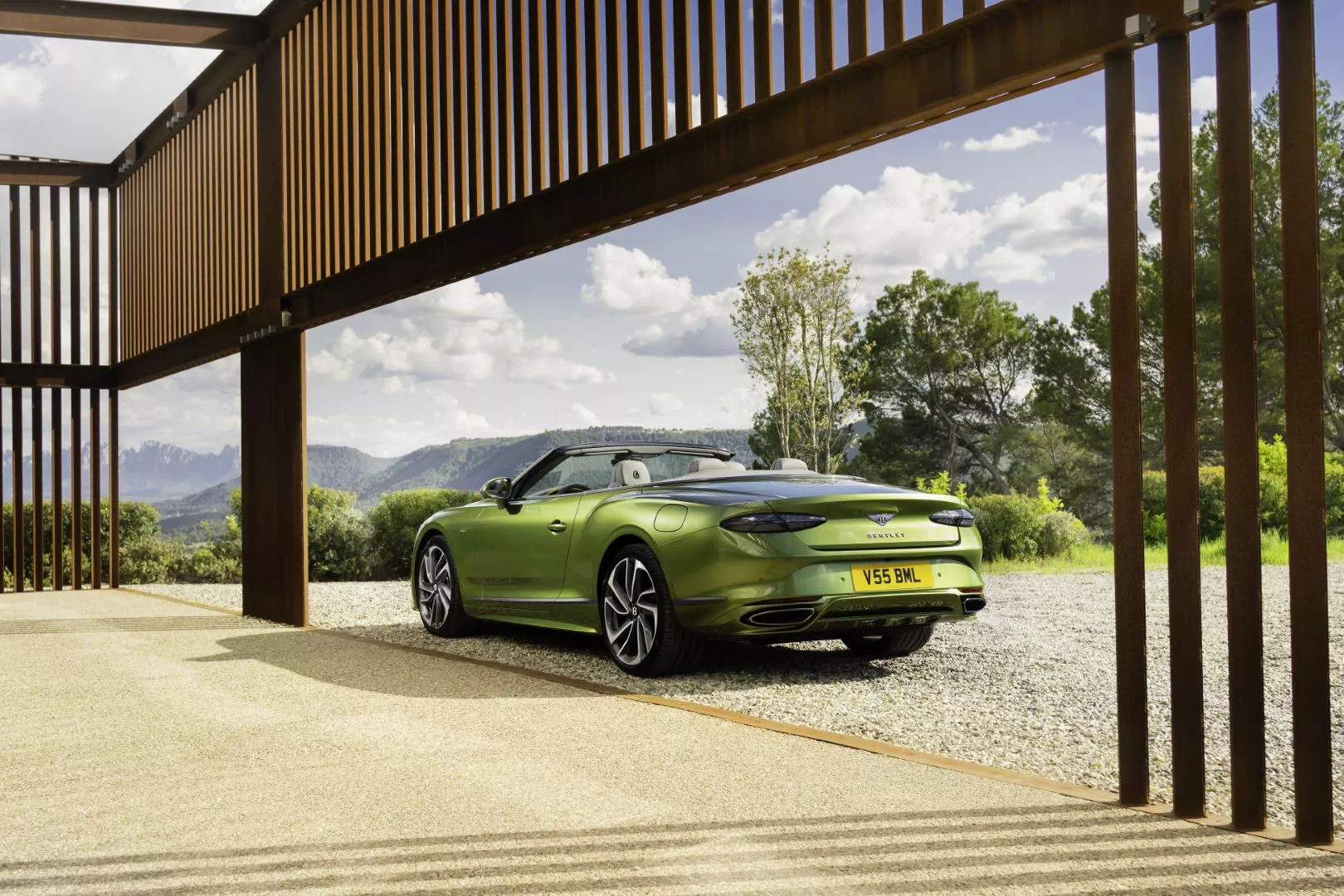 New Bentley Continental GT drops the W12 and goes PHEV 14 New Continental GTC Speed 5
