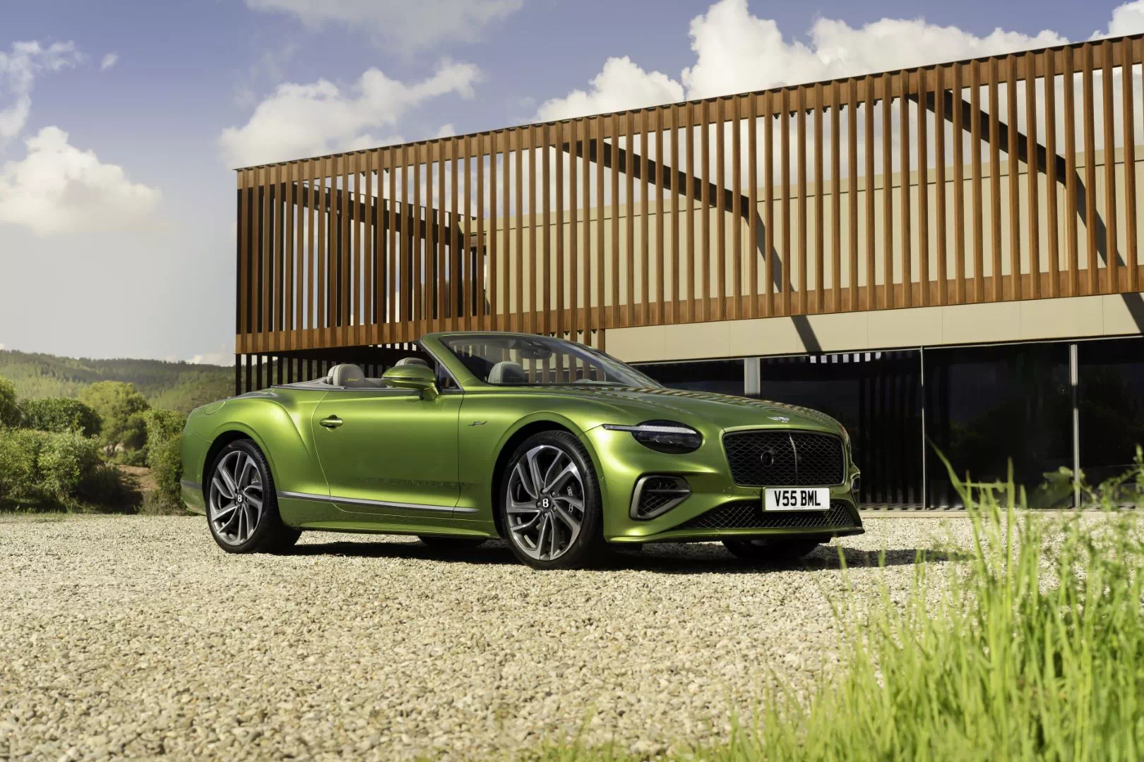 New Bentley Continental GT drops the W12 and goes PHEV 15 New Continental GTC Speed 6