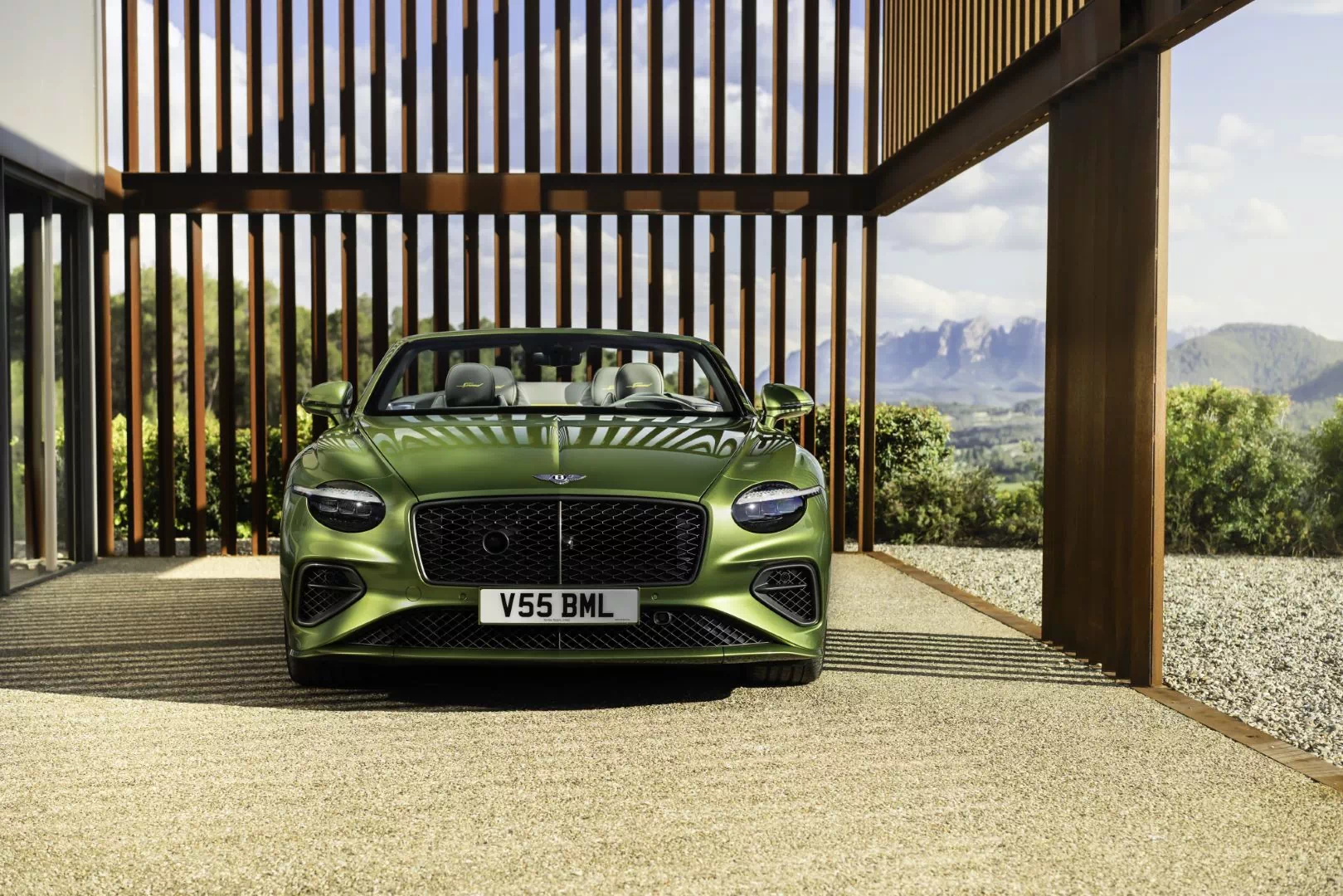 New Bentley Continental GT drops the W12 and goes PHEV 16 New Continental GTC Speed 8