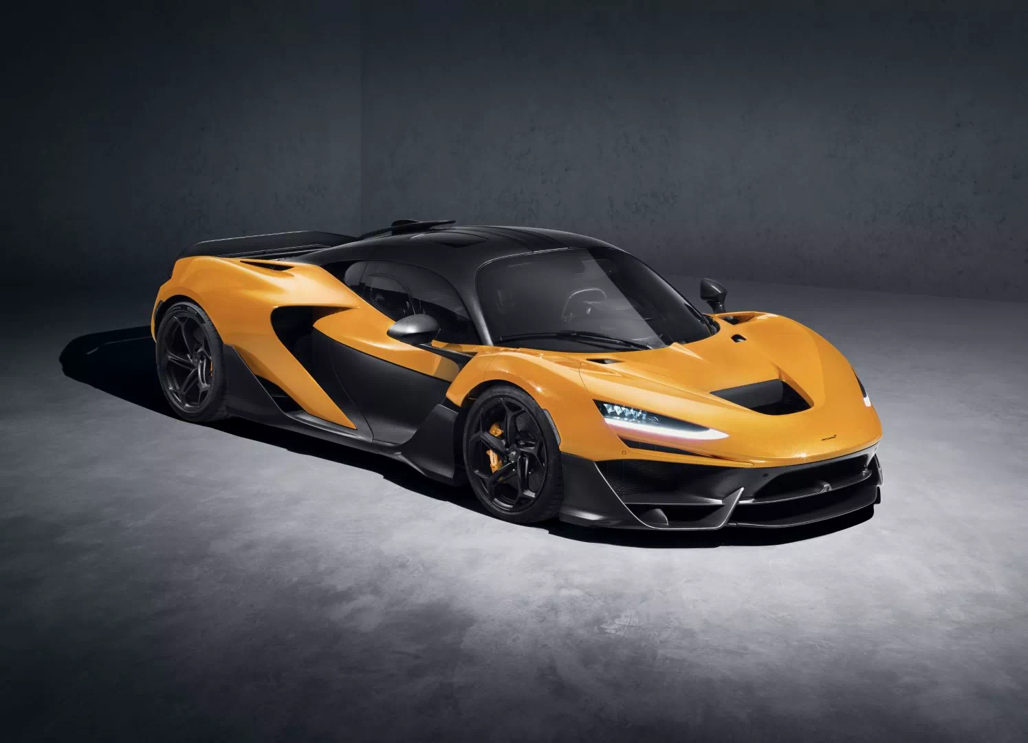 McLaren W1 front view