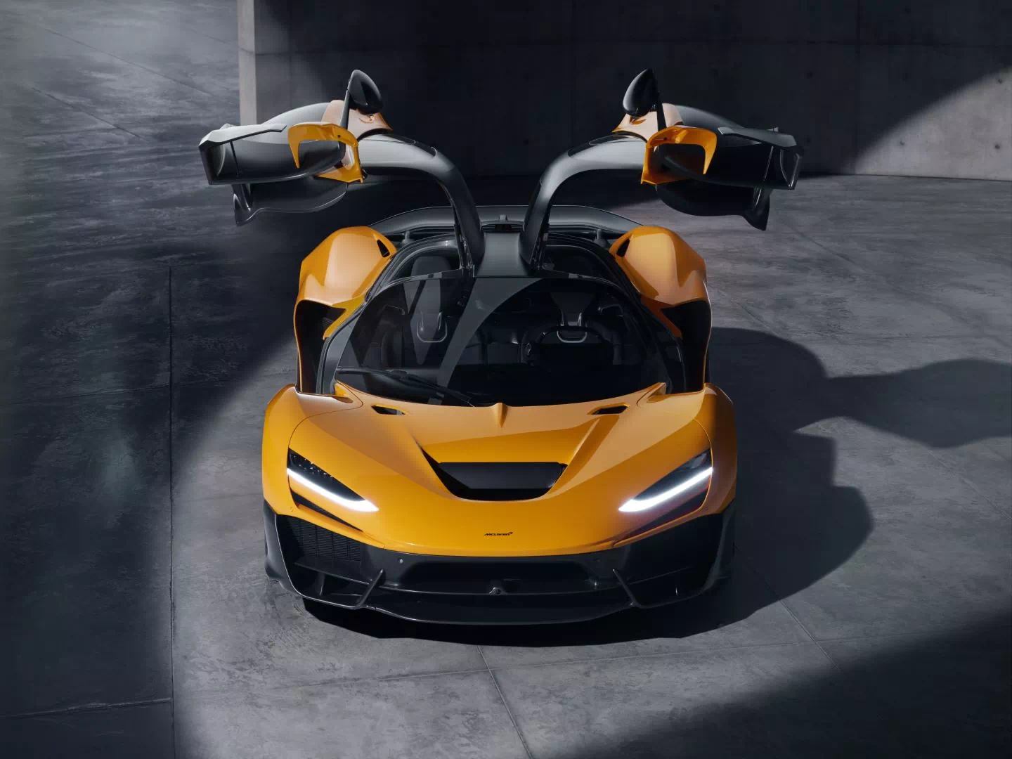 Original 16835 3 mclaren w1 high front doors open