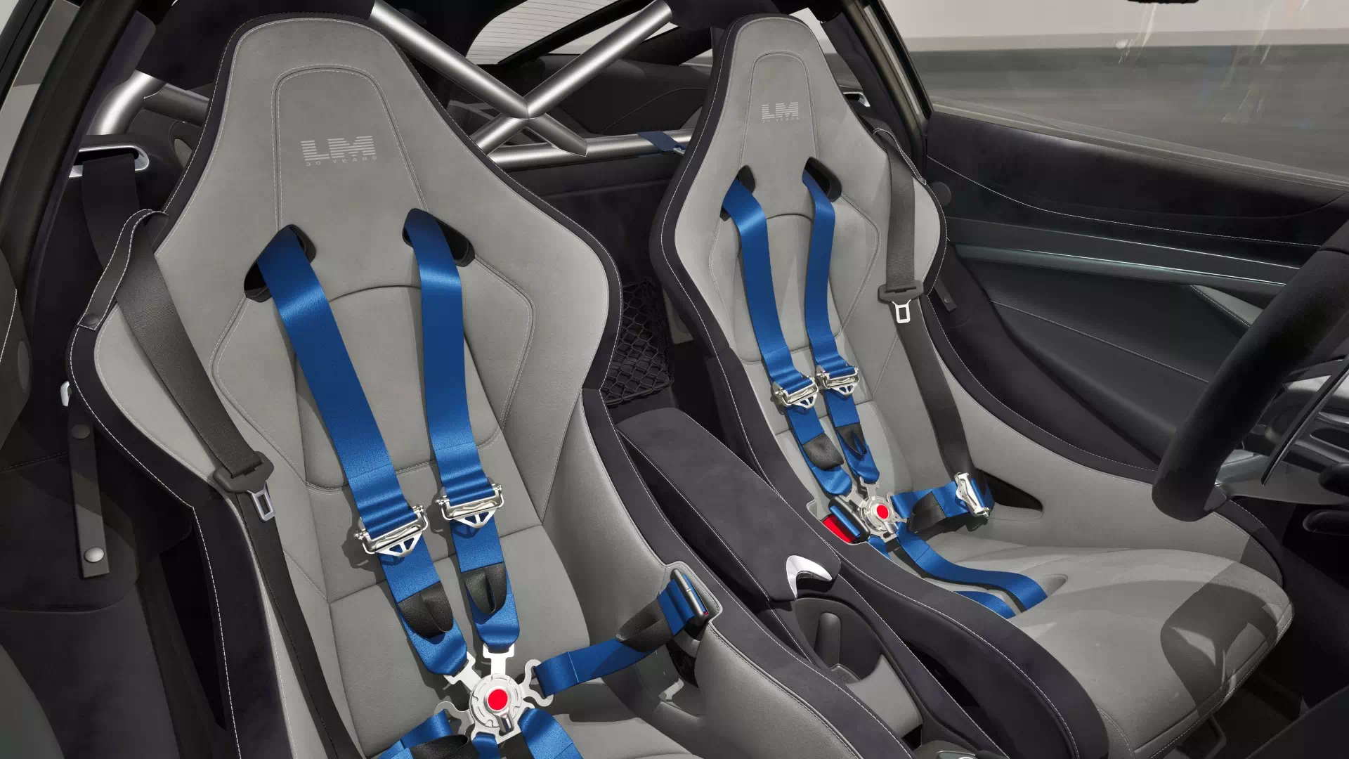 McLaren 750S Le Mans Edition recalls the F1 GTR 3 McLaren 750S Le Mans interior
