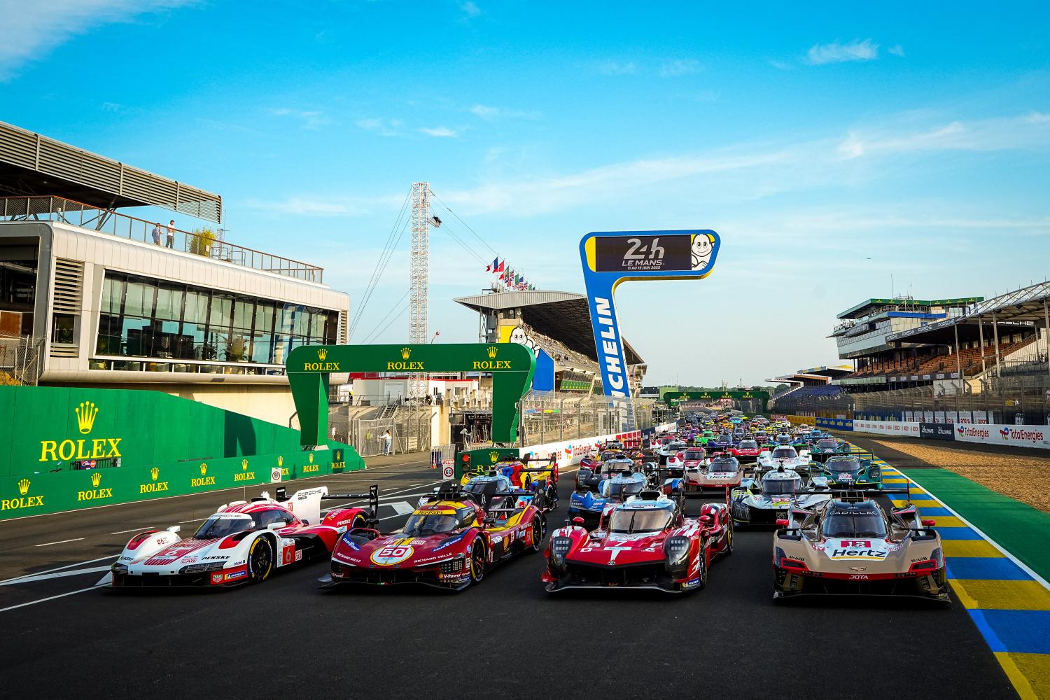 2025 Le Mans 24 Hours program - full grid