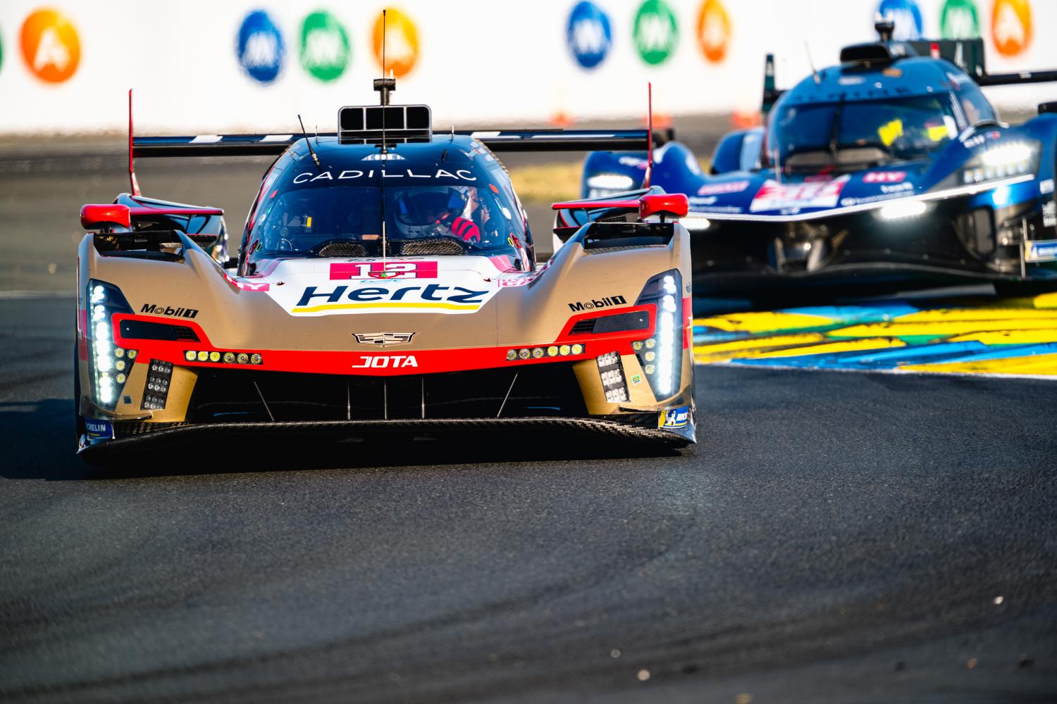 Alex Lynn secures the pole position in his #18 Cadillac V.Series-R. Hyperpole results