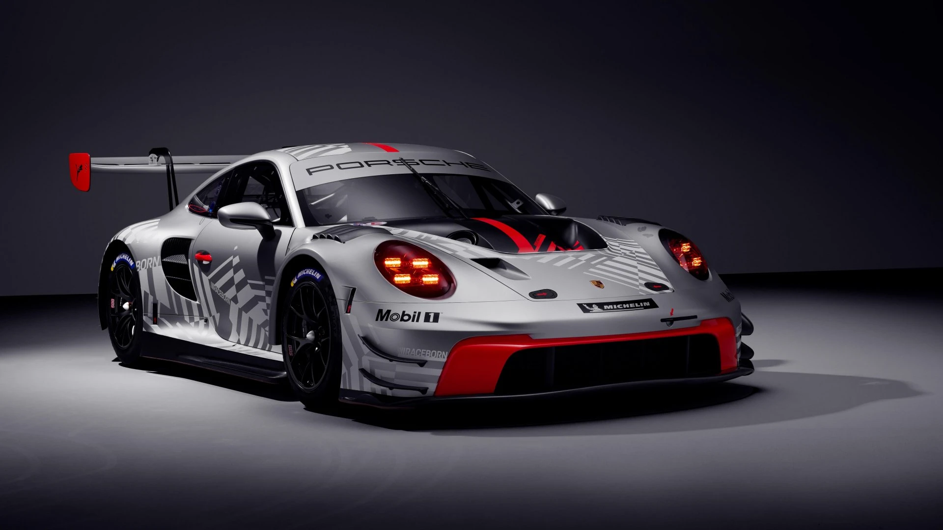 2026 Porsche 911 GT3 R unveiled: Aero, chassis and tech updates 6 322131 2026 Porsche 911 GT3 R 81
