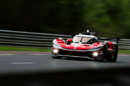 Toyota LeMans 24h 22 hours racing Toyota leads uai