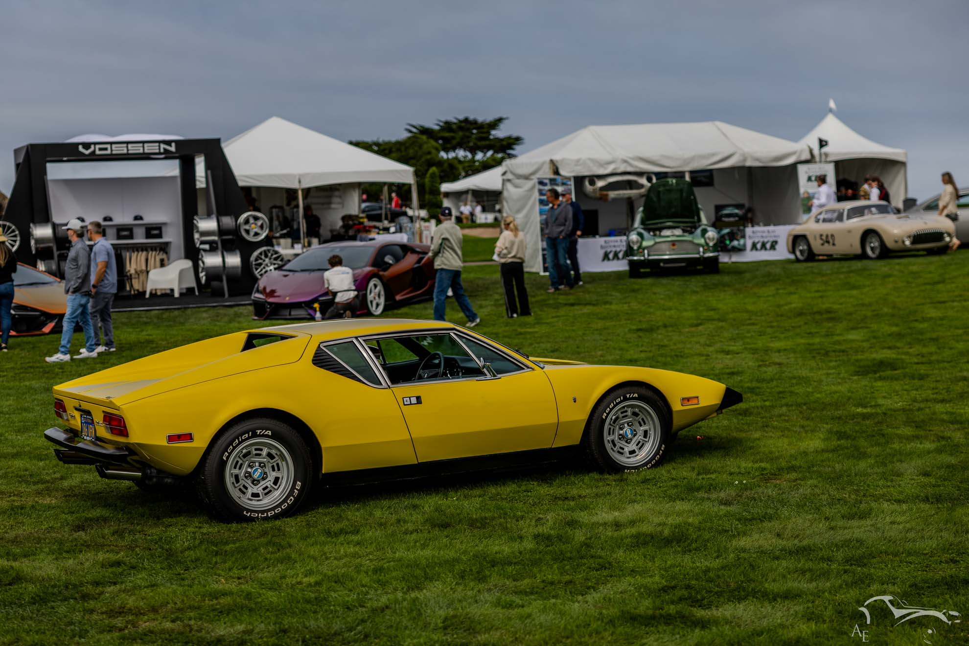 Yellow De Tomaso Pantera